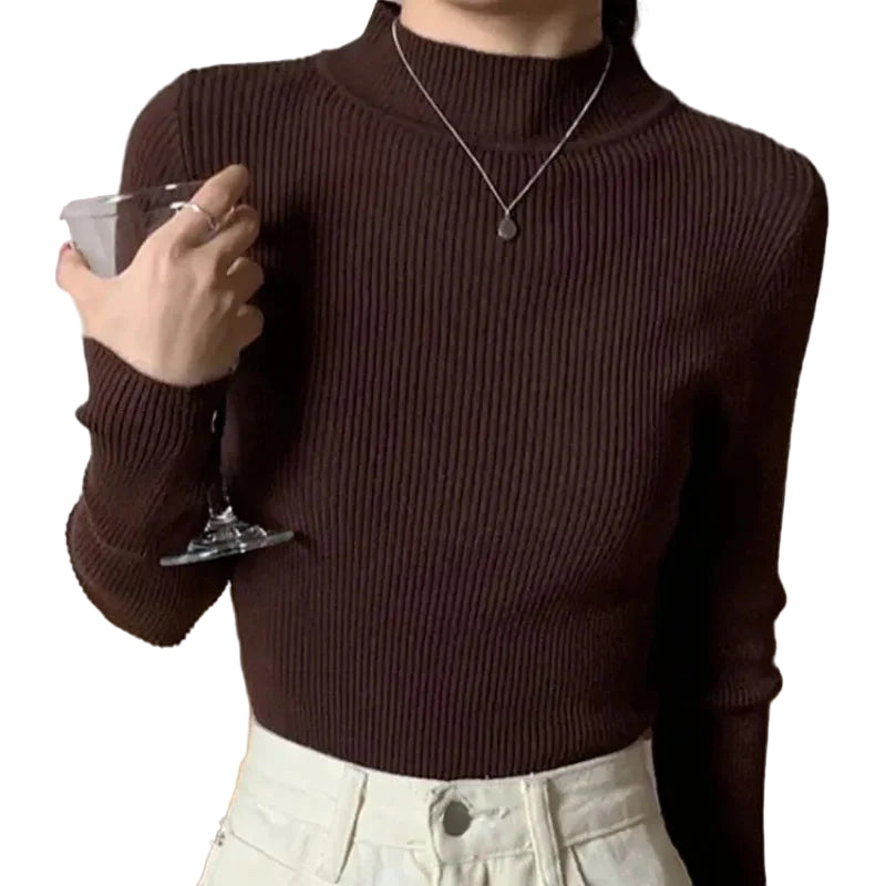 Pull tricoté col montant pour femme